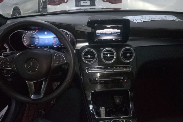 Used Mercedes-Benz GLC 2019 GLC 260 L 4MATIC Dynamic Model
