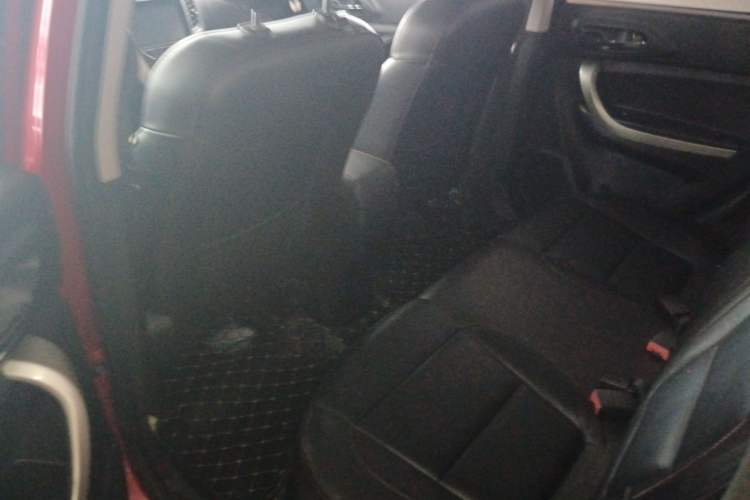 Used Changan CS35 2014 1.6L Automatic Luxury Model China IV Standard
