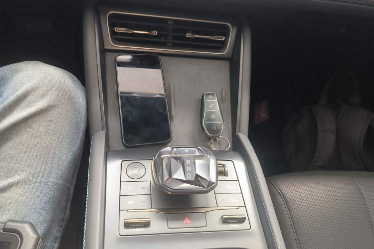 Used BYD Qin L 2025 DM-i Smart Drive 80KM Superior Model