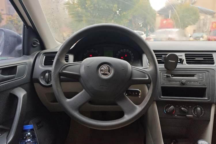 Used Skoda Rapid 2013 1.4L Manual Enjoyment Model