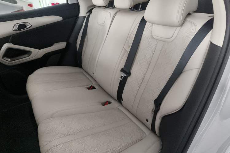 Used BYD Yuan UP 2025 Intelligent Driving Version 401 KM Dynamic Edition
