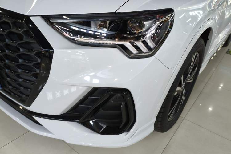 Used Audi Q3 Sportback 2023 40 TFSI Fashion Model
