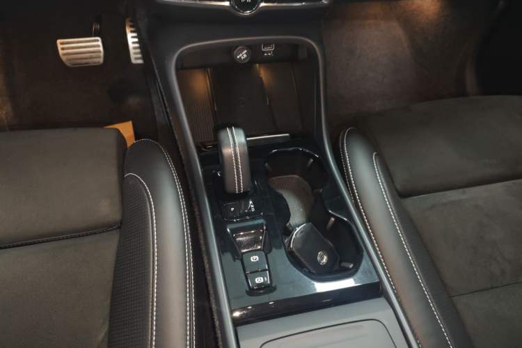 Used Volvo XC40 2020 T4 4x4 Smart Luxury Sport Edition
