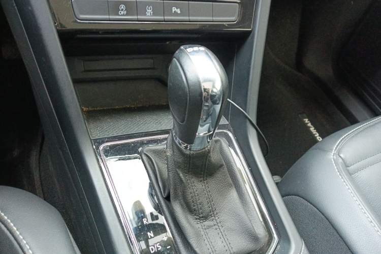 Used Volkswagen Touran 2016 Volkswagen Touran L 280TSI DSG Comfort Edition
