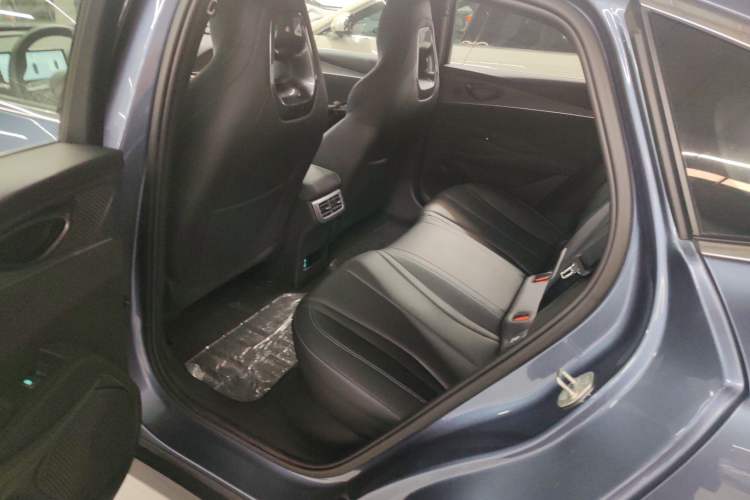 Used BYD Seal 06 New Energy 2025 DM-i Smart Drive 120KM Deluxe Model
