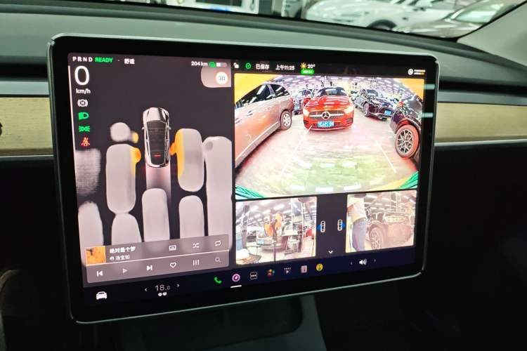 Used Tesla Model Y 2022 Long-Range All-Wheel-Drive Version
