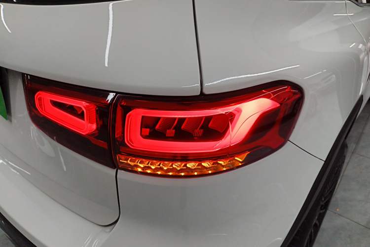 Used Mercedes-Benz GLB 2022 Updated GLB 200 Fashion Edition
