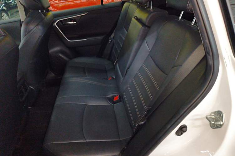 Used Toyota Wildlander 2021 2.0L CVT Two-Wheel Drive Luxury Edition
