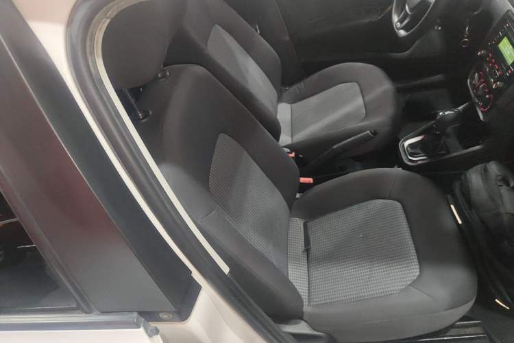 Used Volkswagen Santana 2017 Haval H6 1.6L Automatic Fashion Edition
