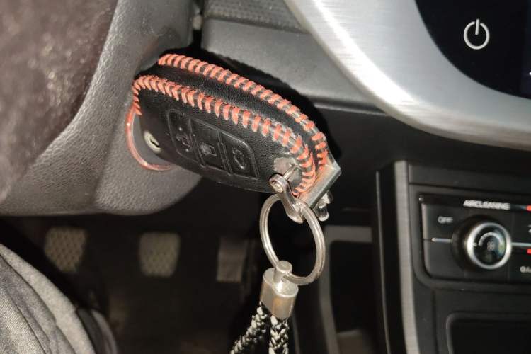 Used Geely Auto Vision 2019 Upgraded Model 1.5L Manual Luxury Version China VI Standard
