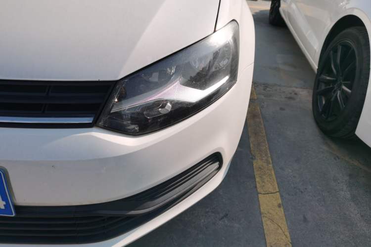 Used Volkswagen Polo 2016 1.4L Manual Fashion Model