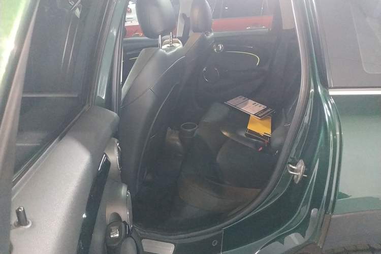 Used  MINI 2016 1.5T COOPER Pioneer Edition Five-Door Model