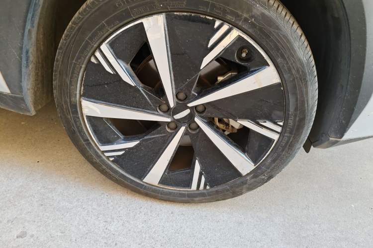 Used Geely Auto FX11 2023 1.5TD DCT Prestige Edition
