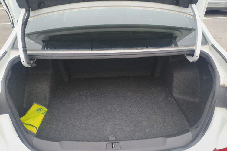 Used Chevrolet Monza 2019 Redline 320T Dual-Clutch Joyful Edition China VI Standard
