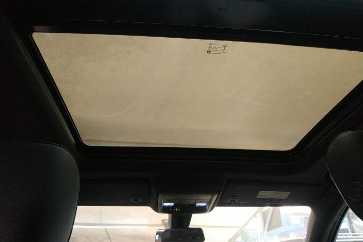 Used Cadillac XT4 2018 28T Two-Wheel Drive Tech Version
