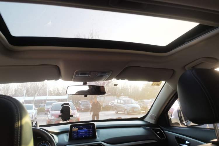 Used Dongfeng Fengon S560 2019 1.8L CVT Elite Model