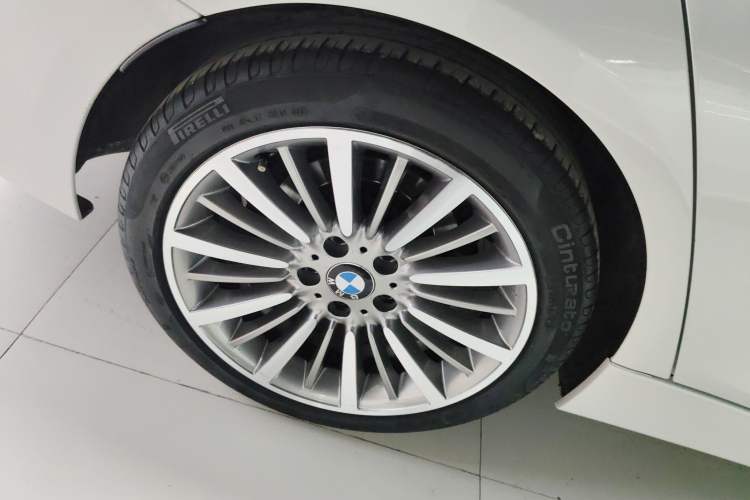 Used BMW 3 Series 2019 320Li Fashion Model
