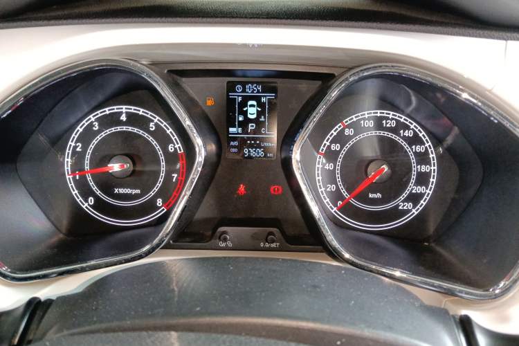 Used  Refine S2 2015 1.5L CVT Luxury Smart Version
