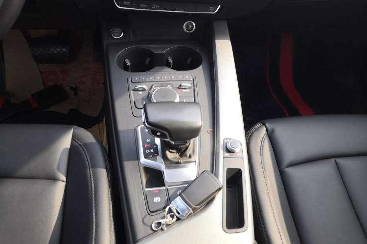 Used Audi A4L 2017 Plus 40 TFSI Ambition Model