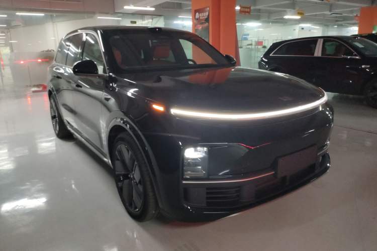 Used Li Auto L9 2025 Ultra Smart Refreshed Edition
