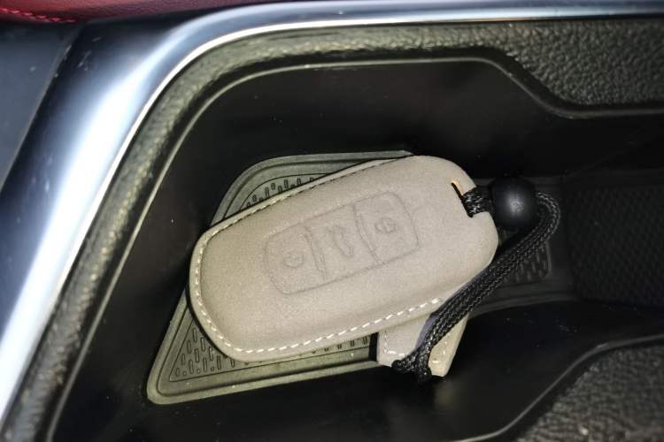 Used Geely Auto Vision X3 2021 PRO 1.5L CVT Deluxe Model
