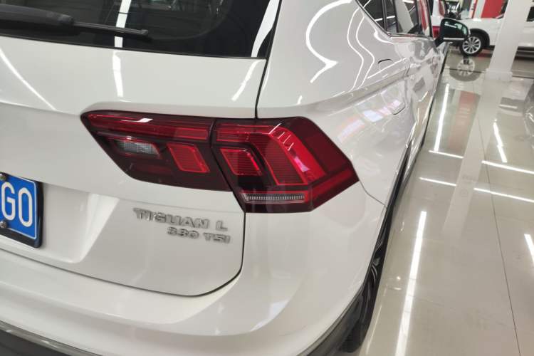 Used Volkswagen Tiguan L 2019 330TSI Automatic Two-Wheel Drive Panoramic Comfort Edition China VI Standard
