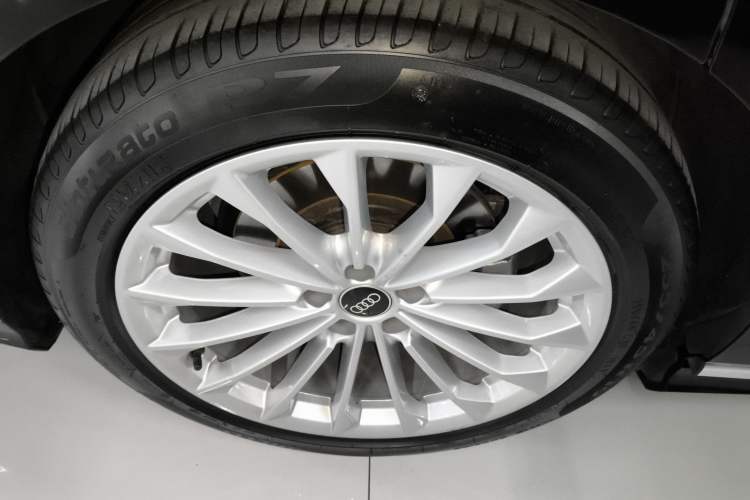 Used Audi A8 2023 A8L 45 TFSI quattro Luxury Model
