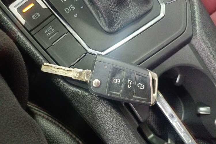 Used Volkswagen Lamando 2017 230TSI DSG Fashion Edition