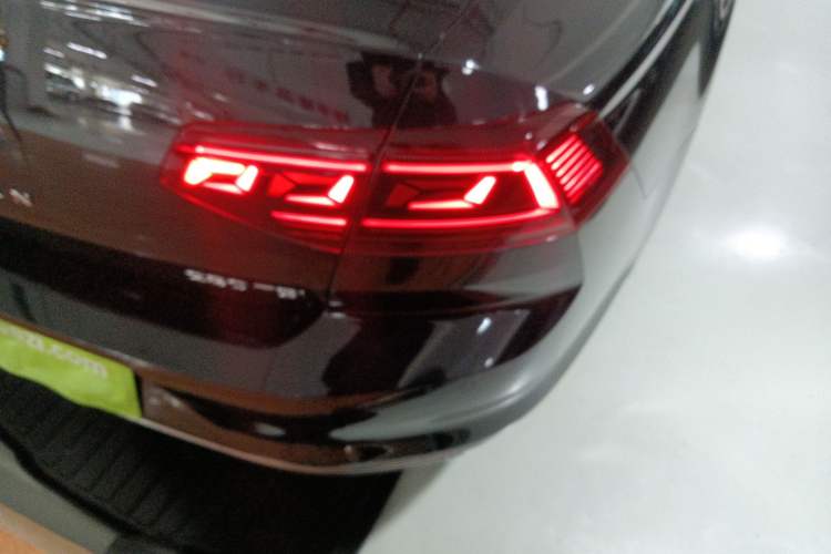 Used Volkswagen Magotan 2025 Zhongxiang Version 280TSI DSG Comfort Edition
