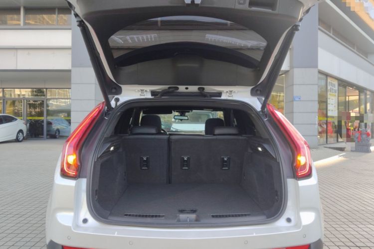 Used Cadillac XT4 2018 28T Two-Wheel Drive Leading Version
