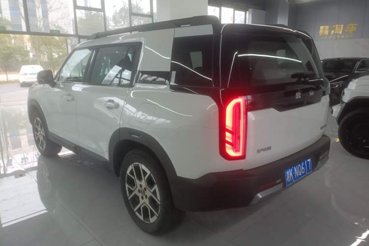 Used BAIC Off-Road BJ30 2026 Model Traveler 1.5T Hybrid Advanced Version
