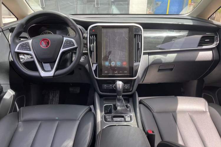 Used BYD Song MAX 2017 1.5T Automatic Smart Connect Luxury 7-Seater

