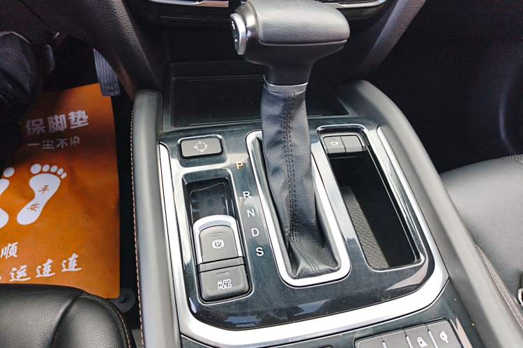 Used GAC Trumpchi GS8 2017 320T Two-Wheel Drive Luxury Smart Connectivity Version (7 Seats)