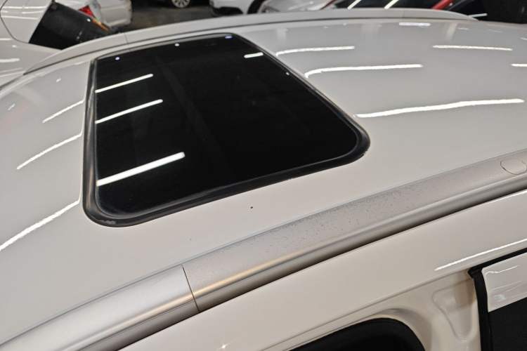 Used Geely Auto Vision X3 2021 PRO 1.5L CVT Deluxe Model
