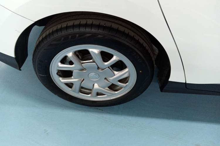 Used Buick Velite 6 2024 450km Range Commuter Version
