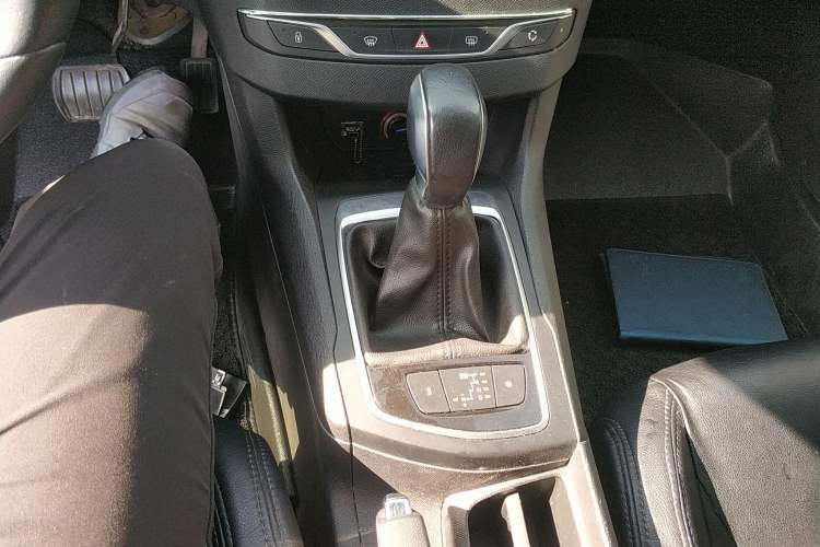 Used Peugeot 308S 2015 1.2T Automatic Jingchi Edition