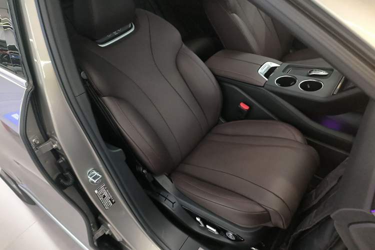 Used Wey Mocha New Energy 2024 Hi4 Four-Wheel Drive Long-Range Version
