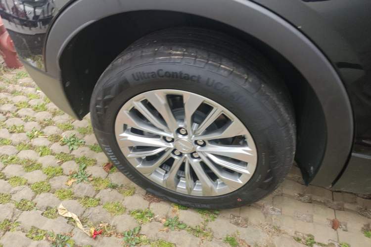 Used Cadillac XT4 2024 28T Two-Wheel-Drive Luxury Version