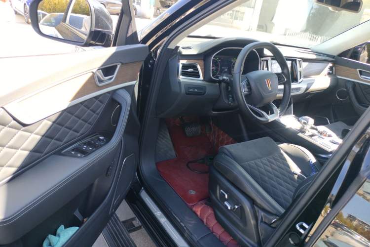 Used Hongqi HS7 2022 2.0T DCT Two-Wheel Drive Smart Connect Flagship Edition 7 Seats