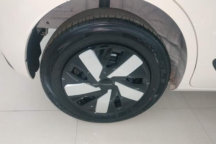 Used Dongfeng NAMMI 01 
