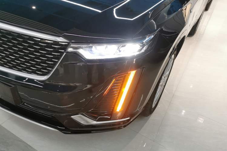 Used Cadillac XT6 2022 2.0T Six-Seater Four-Wheel Drive Luxury Version