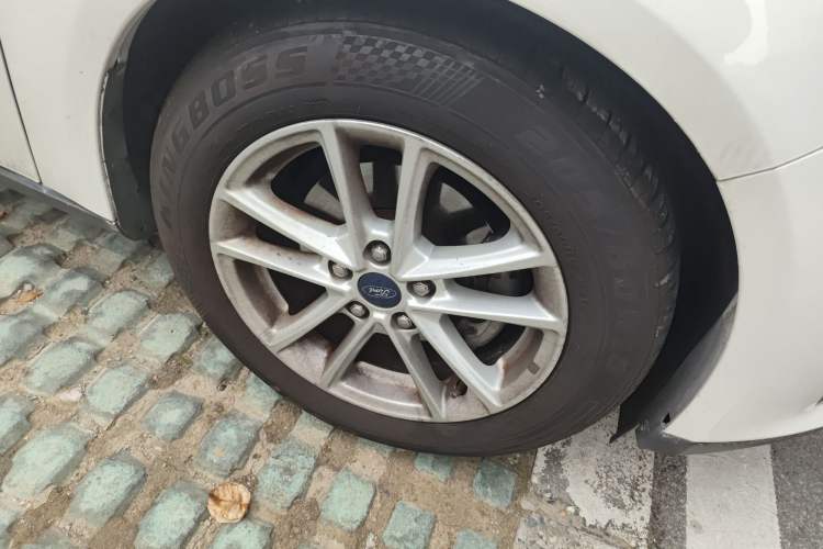 Used Ford Focus 2015 Sedan EcoBoost 125 Automatic Supreme Style Edition
