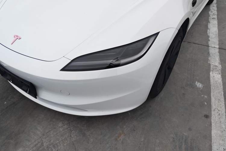 Used Tesla Model 3 2023 Rear-Wheel-Drive Version
