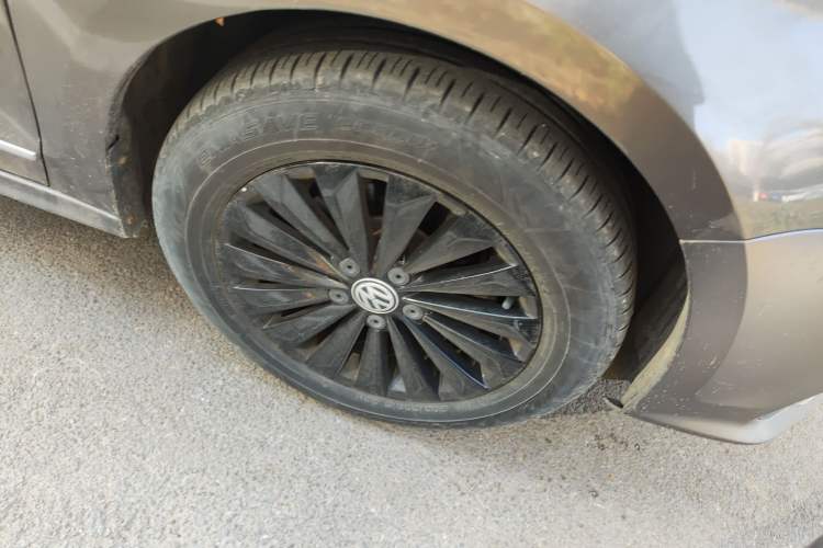 Used Volkswagen Sagitar 2015 1.6L Manual Comfort Model