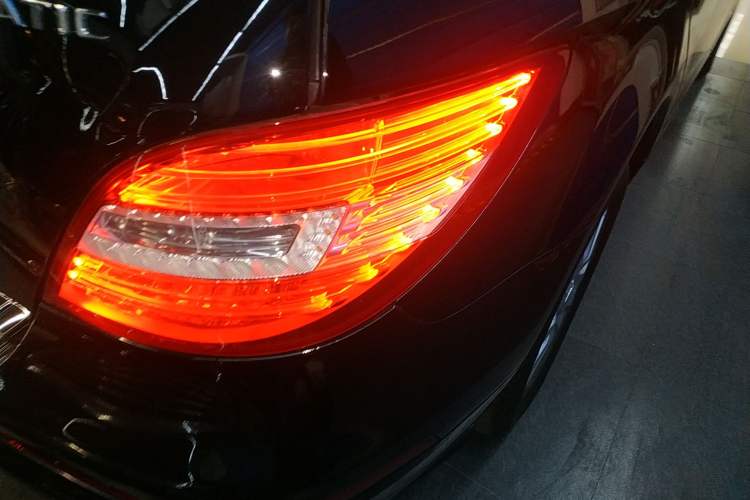 Used Mercedes-Benz R-Class 2017 R 320 4MATIC Business Edition Prestige Model