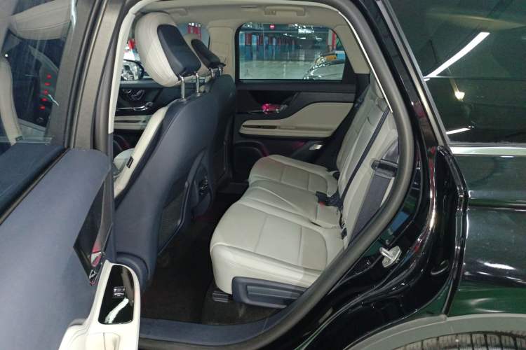 Used Lincoln Corsair 2023 2.0T Two-Wheel-Drive Luxury Edition
