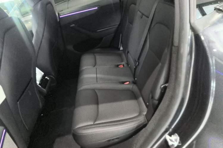 Used Tesla Model Y 2025 Long-Range All-Wheel Drive First Edition