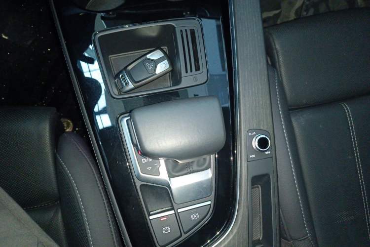 Used Audi A4L 2023 40 TFSI Bang & Olufsen Starry Night Edition