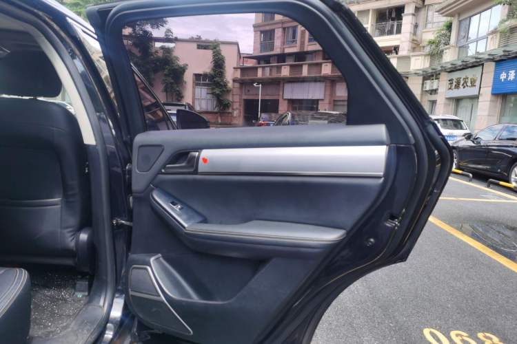 Used BYD Tang 2019 2.0T Automatic SmartConnect Prestige 7-Seater China VI Standard
