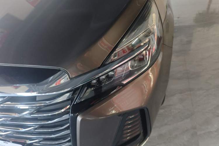 Used Buick GL8 2023 Land Executive Class Smart Enjoyment Model
